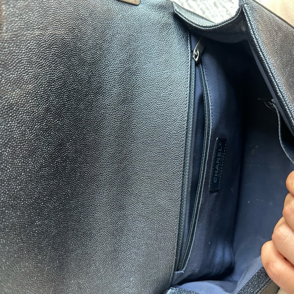 Navy Chanel boy bag. Caviar, chevron, PHW , new medium - Picture 2 of 7